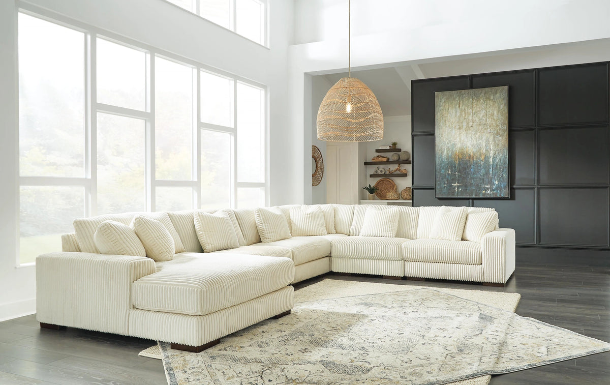 Lindyn Living Room Set