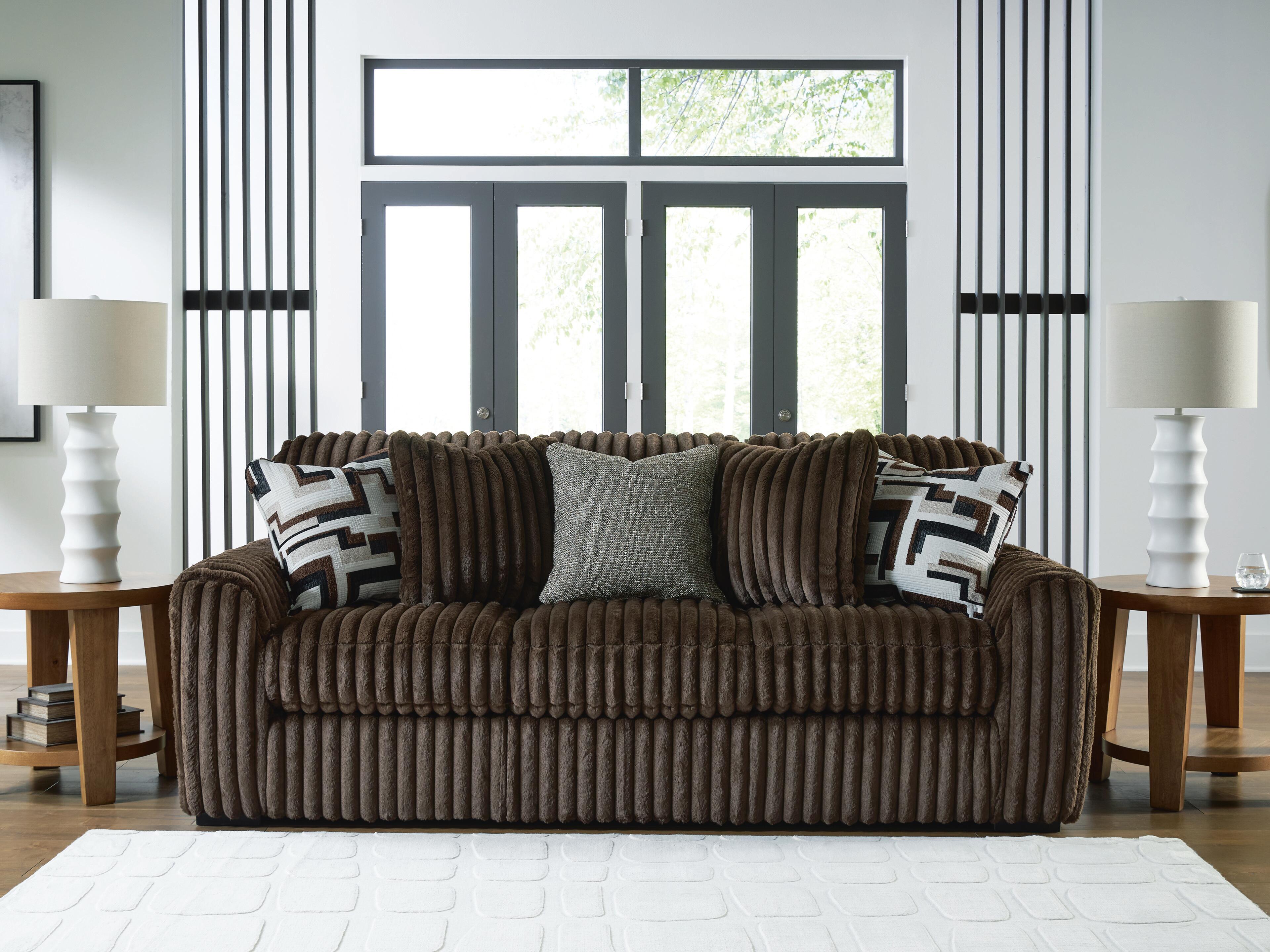 Midnight-Madness Sofa