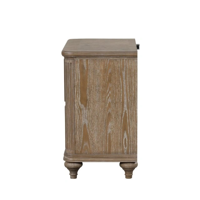 Lyris Nightstand