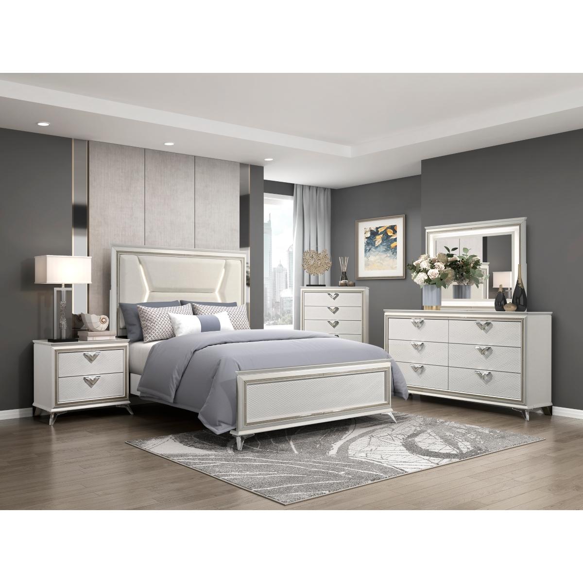 Audra California King & Eastren King Bed