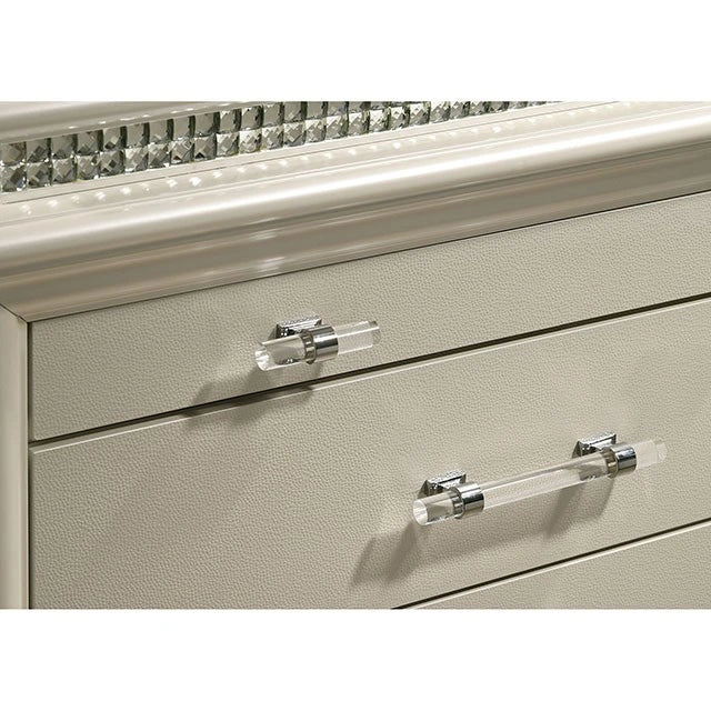 Maddie Queen Bedroom Set