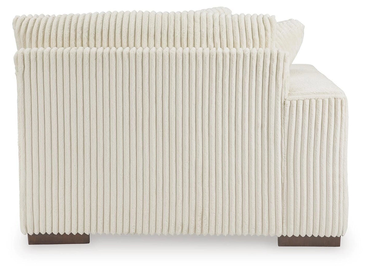 Lindyn Sectional with Chaise