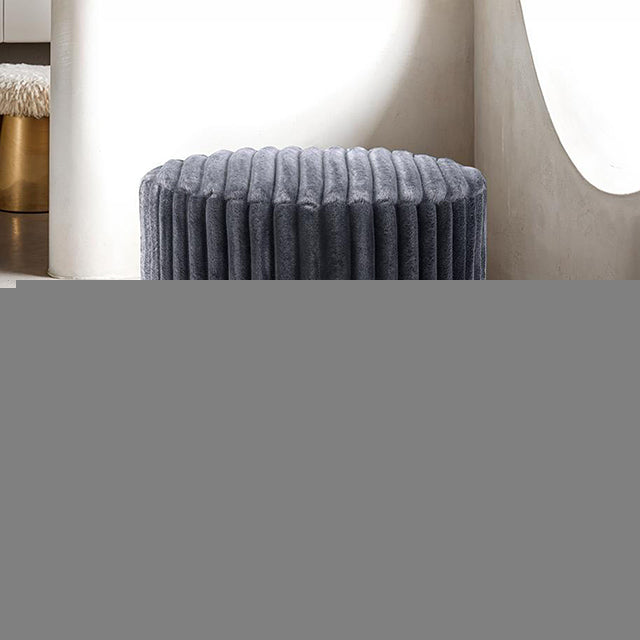 Yolanda Stool